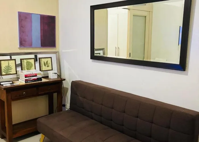 Queen Studio